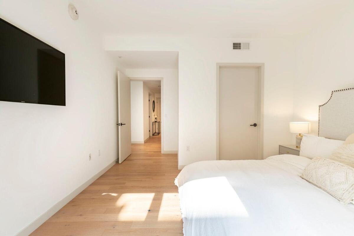 2Br Hollywood Luxurious Condo Лос Анджелис Екстериор снимка