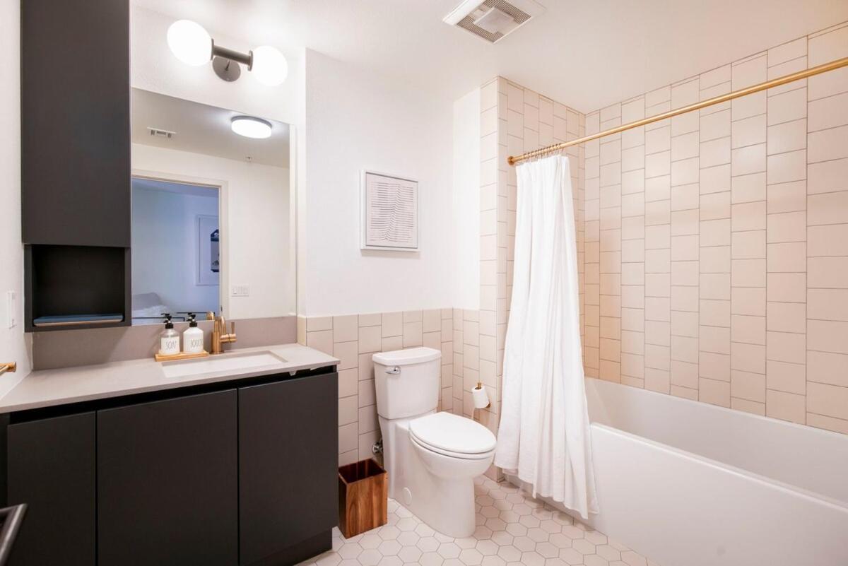 2Br Hollywood Luxurious Condo Лос Анджелис Екстериор снимка