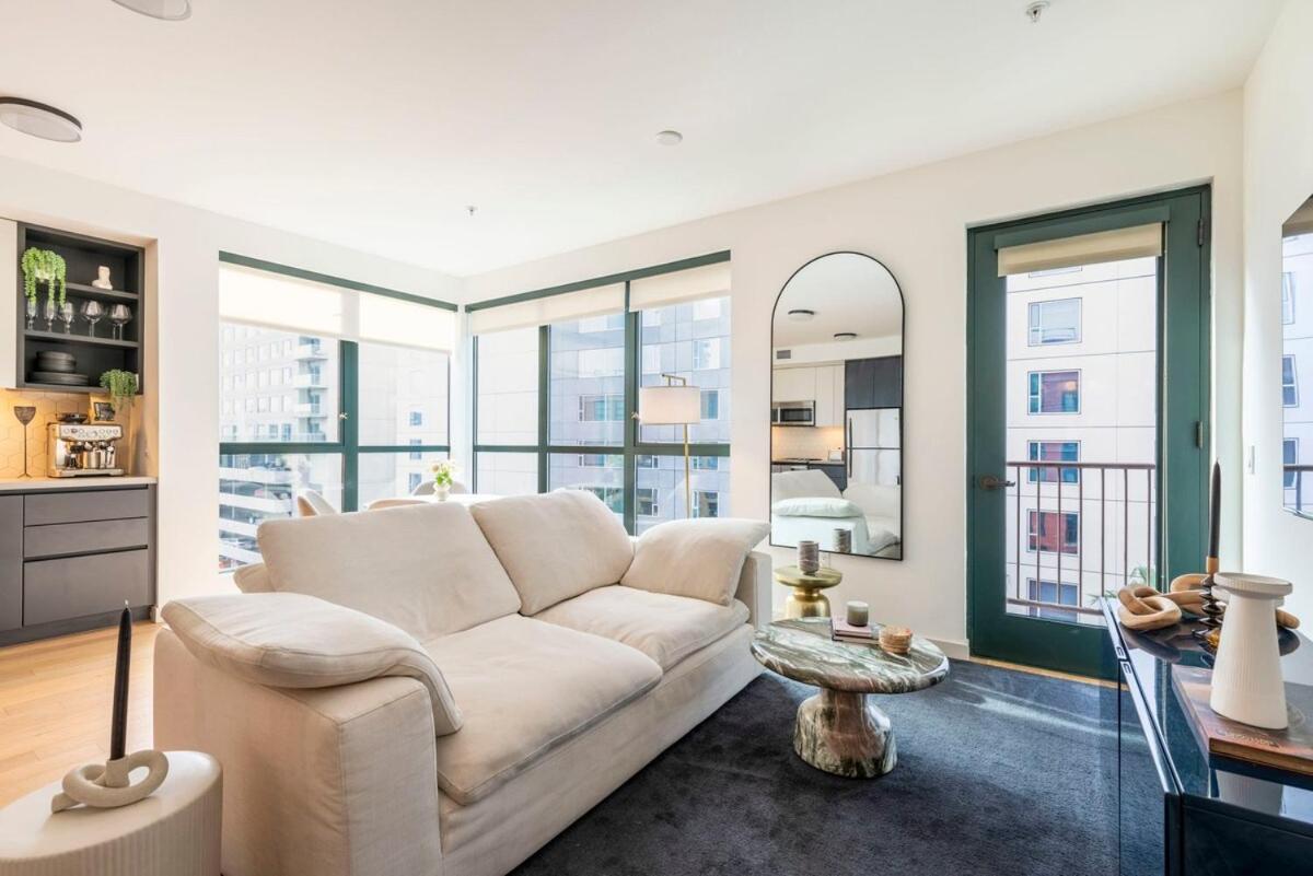 2Br Hollywood Luxurious Condo Лос Анджелис Екстериор снимка